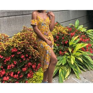 Forever 21 Open shoulder floral dress